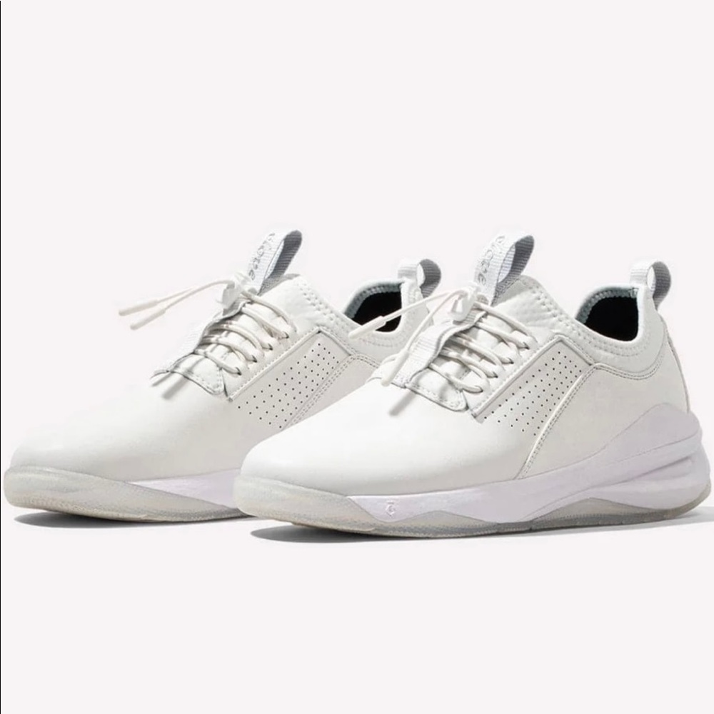 Women’s Brilliant White Cloves Nursing Shoes